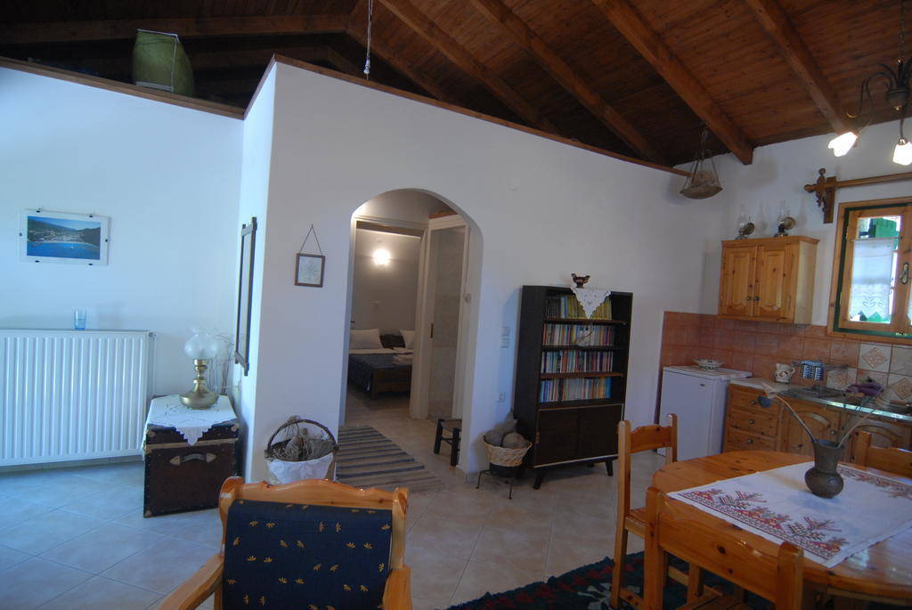 Villa Frias Asprogerakata Chambre photo